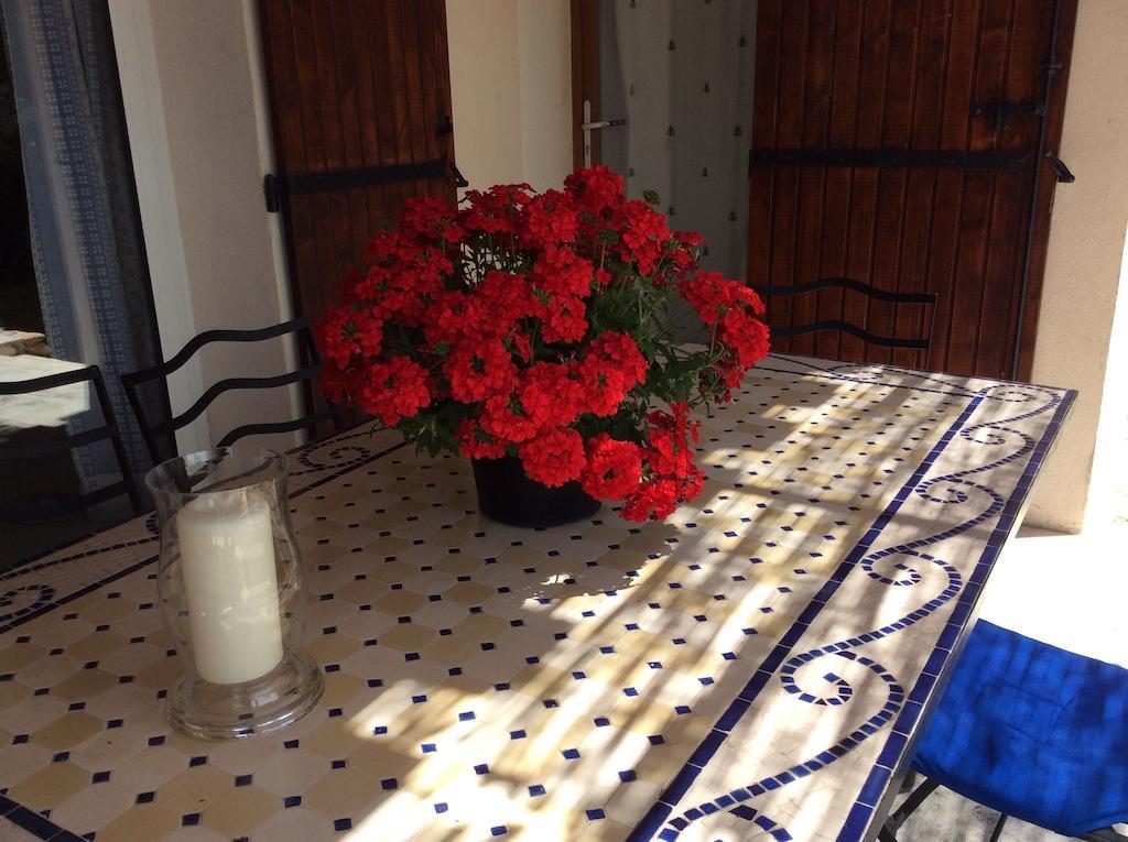 Saba Otel Cabrières-dʼAvignon Dış mekan fotoğraf