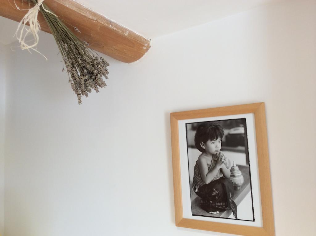 Saba Otel Cabrières-dʼAvignon Oda fotoğraf